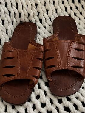 Men's Leather Slide Sandals in Chestnut Brown